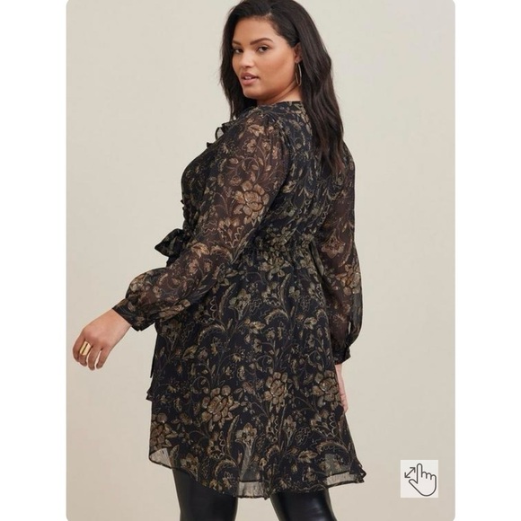 Torrid Chiffon Layered Tie Front Surplice Tunic Blouse - Floral Black - Picture 3 of 7